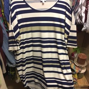 EUC small Irma lularoe