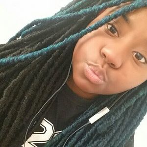 Meet your Posher, Brianna