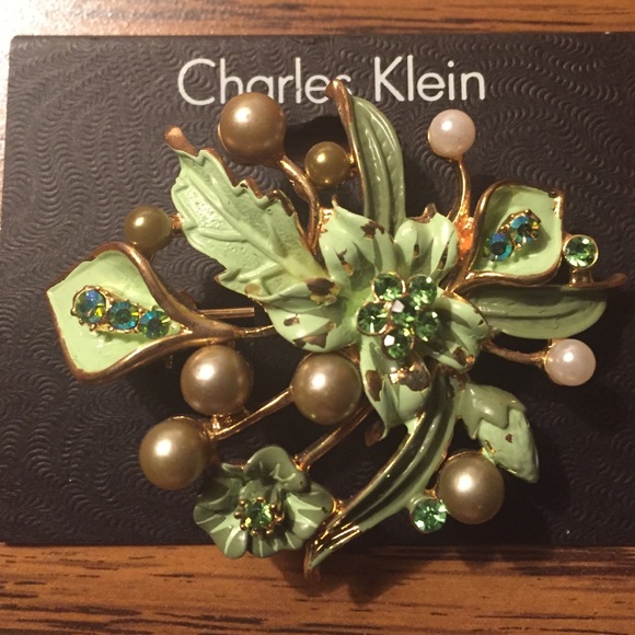 Flower pin - Picture 2 of 3