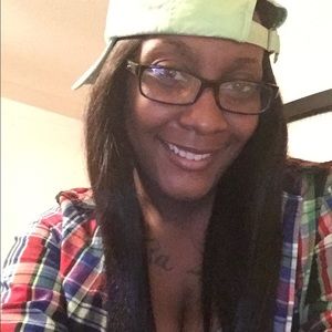 Meet your Posher, Tessa