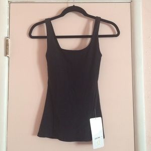 Lululemon top