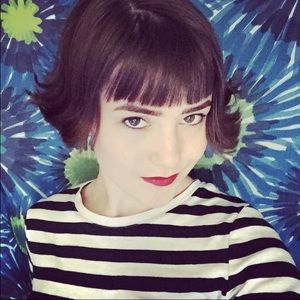 Meet your Posher, Ausha