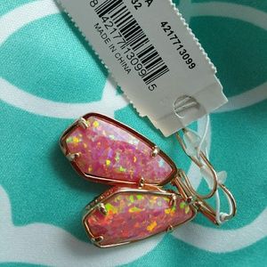 Rare Kendra Scott Camelia Kyocera Pink opal