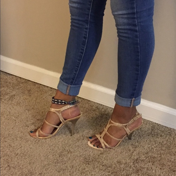 Heels - Picture 2 of 3