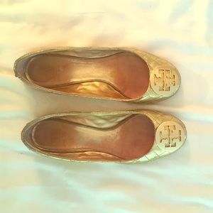 Tory burch gold flat