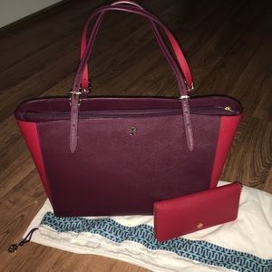 Tory Burch York Buckle (Large) trade