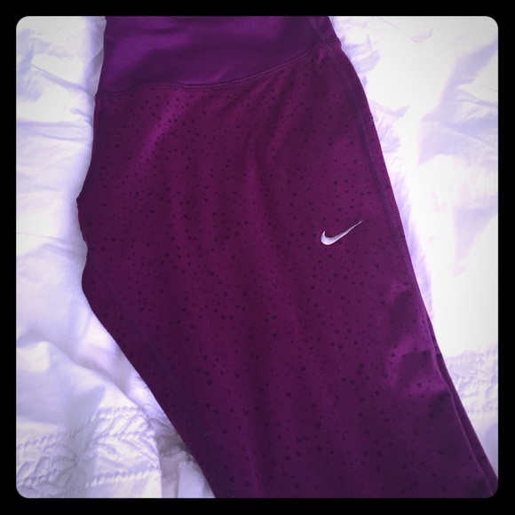 Nike Dri Fit Capris large