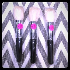 Brand new Powder brushes