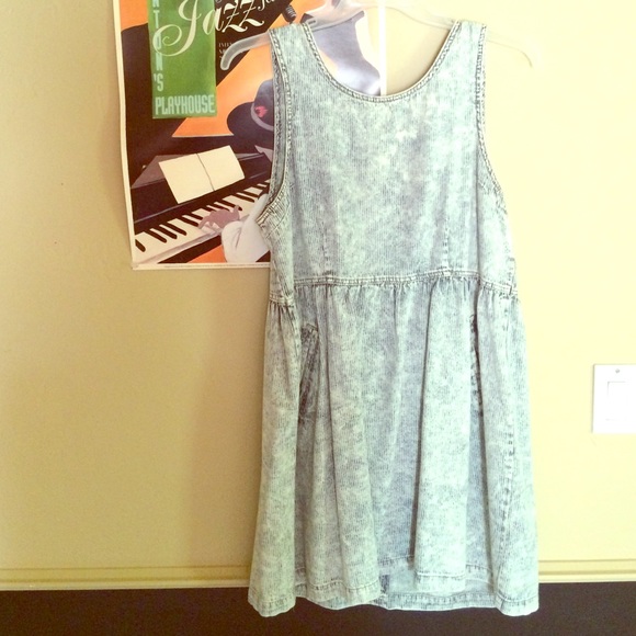 Acid wash denim dress ⭐️