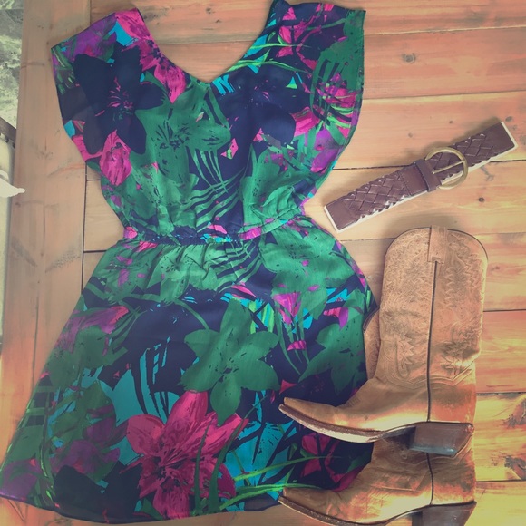 Express, size small, flowy, floral sundress