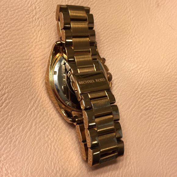 Michael Kors Watch - Picture 2 of 2