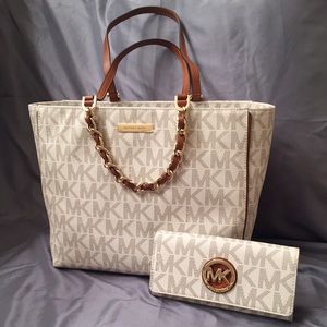(SOLD) Harper East West Jet Set Bag and Wallet