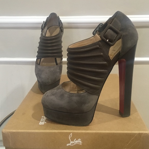 Christian Louboutin Bye Bye 36.5 Taupe color