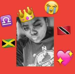 Meet your Posher, Elise