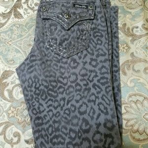 Miss Me  Signature-Rise/skinny jeans size 26