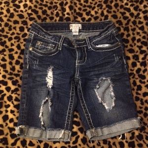 Mudd jean shorts for summertime!!