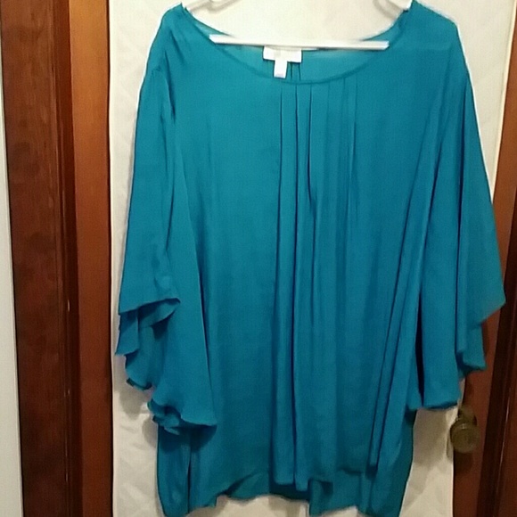 Blouse, cape style, 3X NWOT turquoise in color