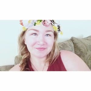 Meet your Posher, Olivia