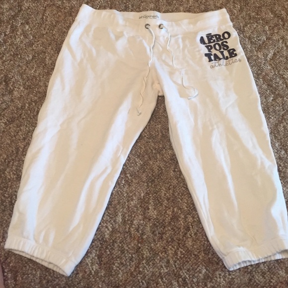 XL Capri sweatpants from aēropostale.