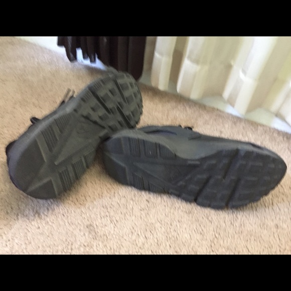 Sold - Picture 3 of 4