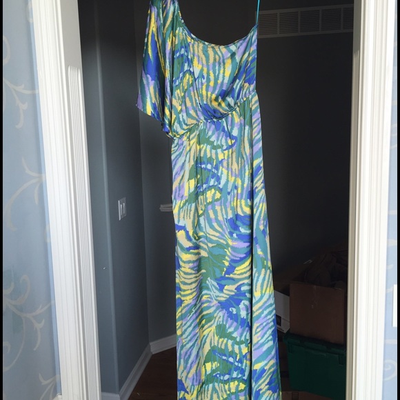 Collective Concepts, off shoulder dress FINAL SALE - Picture 4 of 4