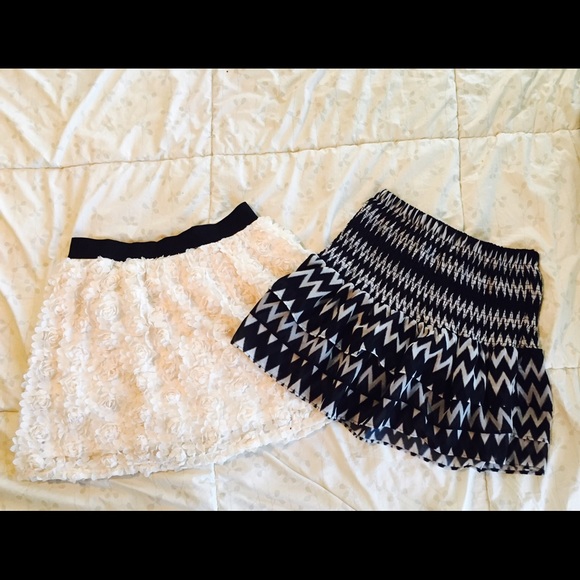 Bundle Deal- H&M A-line skirt & Forever 21 skirt - Picture 1 of 3