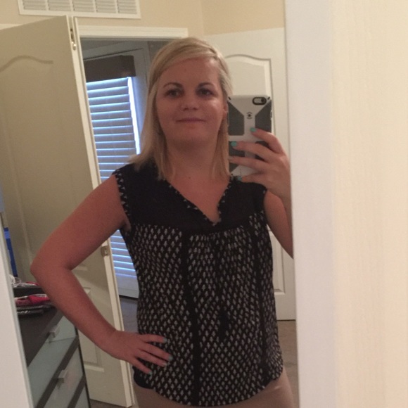 Meet your Posher, Krista - Picture 2 of 2