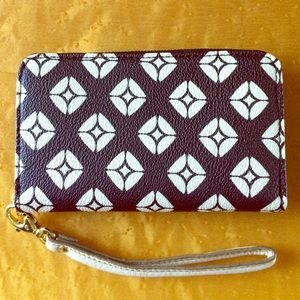 Fossil Wallet With Wristlet Strap NWOT