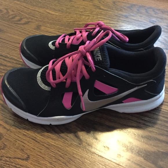 🌺Nike Tennis Shoes