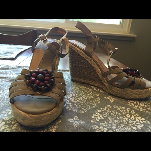 Strappy wedge sandals