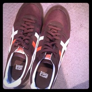 Tiger Onitsuka running sneakers. WORN ONCE!!