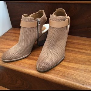 Dolce Vita Ankle Boots