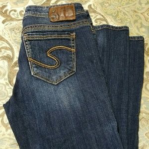 Silver Jeans  size 28 boot cut Aiko  31 length