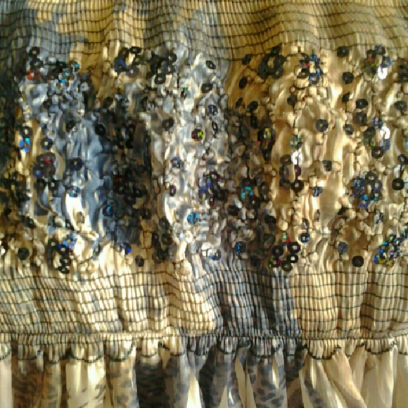 NWOT Gorgeous Summer Dress - Picture 2 of 6