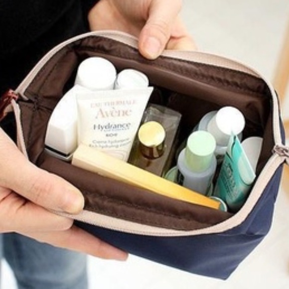 Travel Make-Up Pouch - Picture 4 of 4