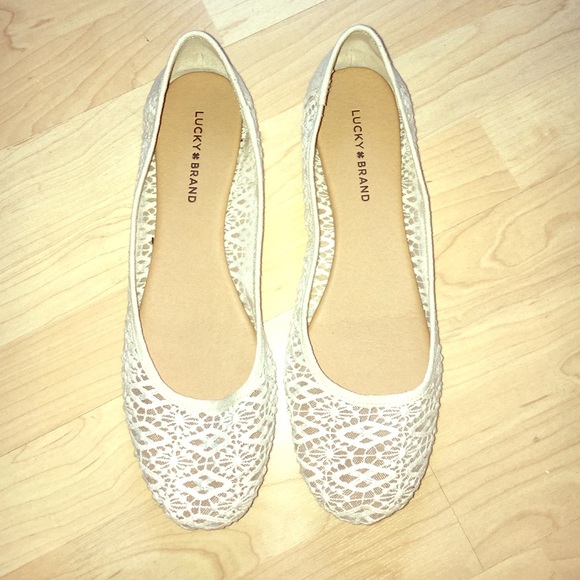 Lucky Brand Eartha Crochet Flats