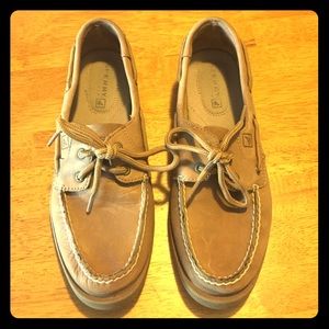 Sperry boat shoes