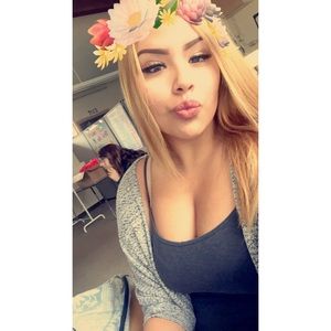 Meet your Posher, Pamela