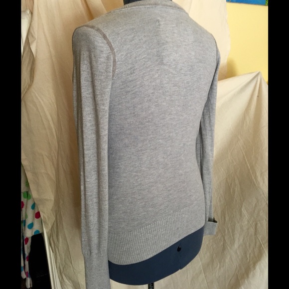 A&F vneck sweater soft cotton size L - Picture 3 of 4