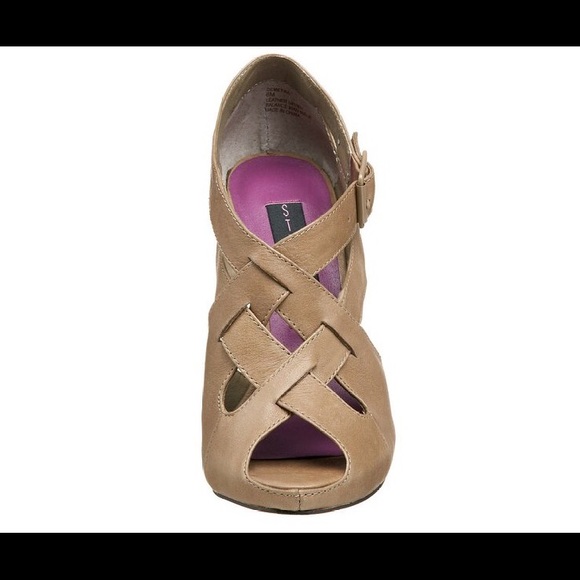 Steven by Steve Madden Demetra Open-Toe Pump - Picture 2 of 4