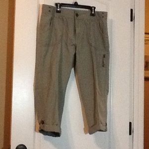 Light green Capri pants