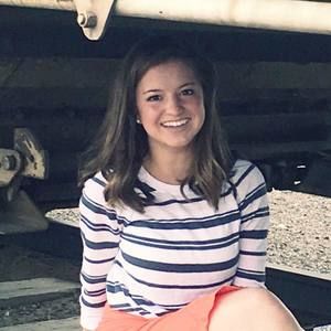Meet your Posher, Emily