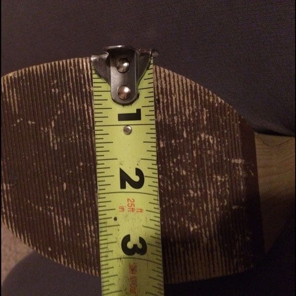 White slip in heels - Picture 3 of 4