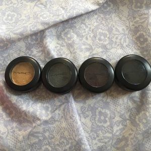 4 MAC Eyeshadows
