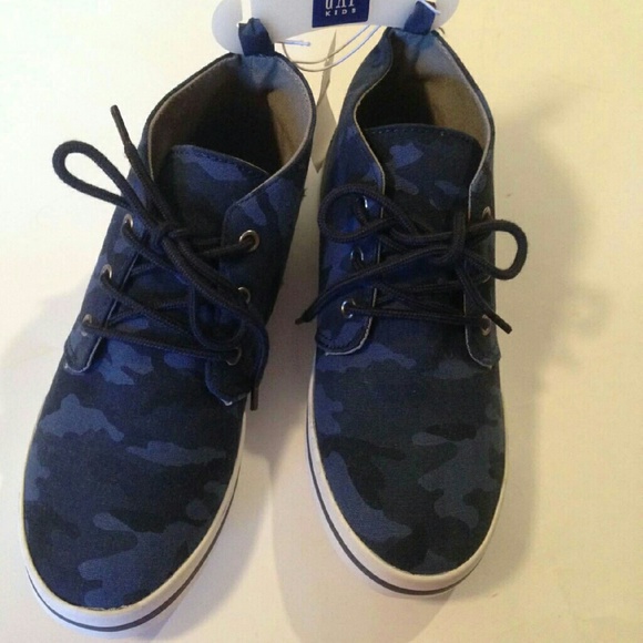 New Gapkids Boys hitop camo Shoe