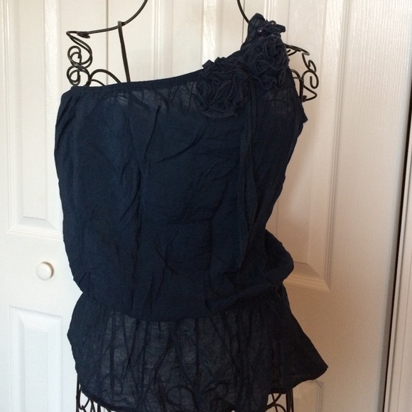 Francesca's One Shoulder top
