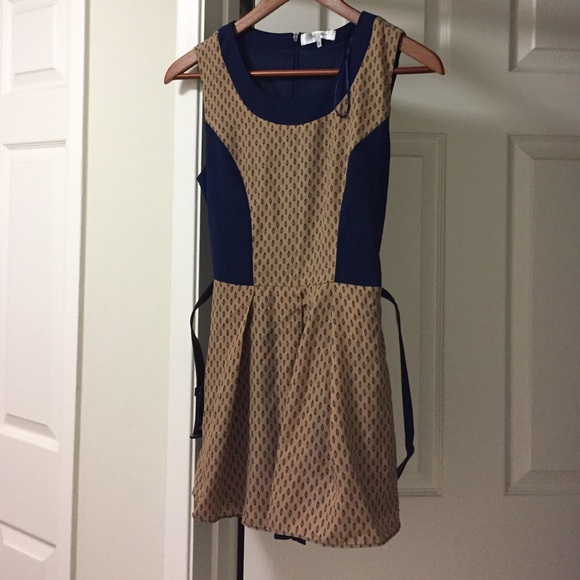 Romper - Picture 4 of 4