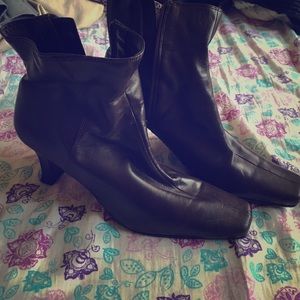 Naturalizer boots