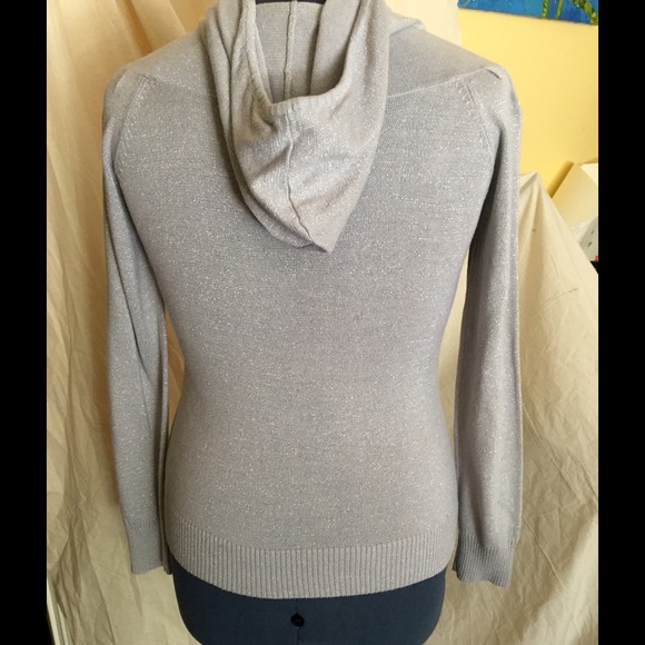 Silver shimmer hoodie pull over sweater size L - Picture 3 of 4