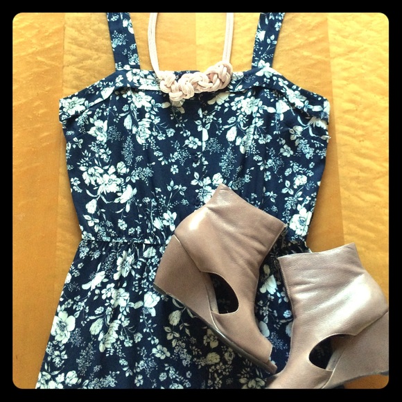 Forever 21 Flower Print Dress